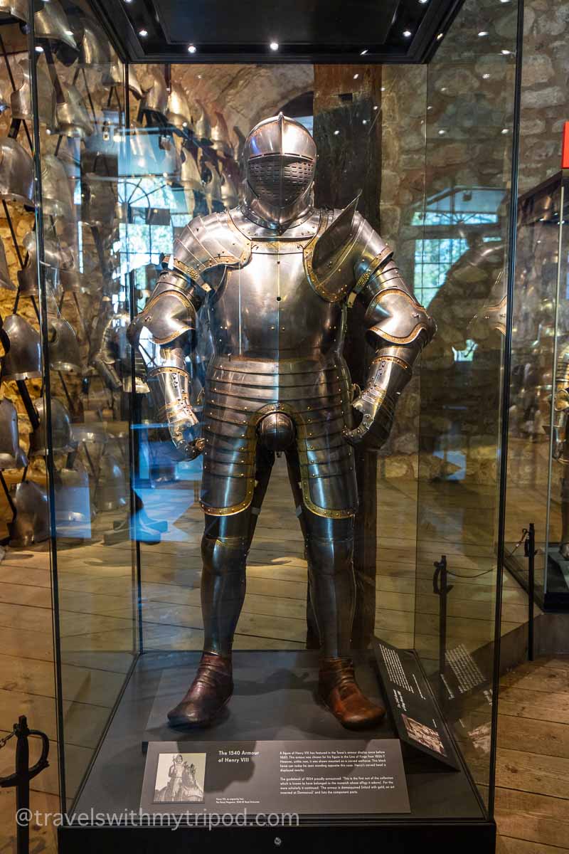 Henry VIII's suit of armour in the Line of Kings