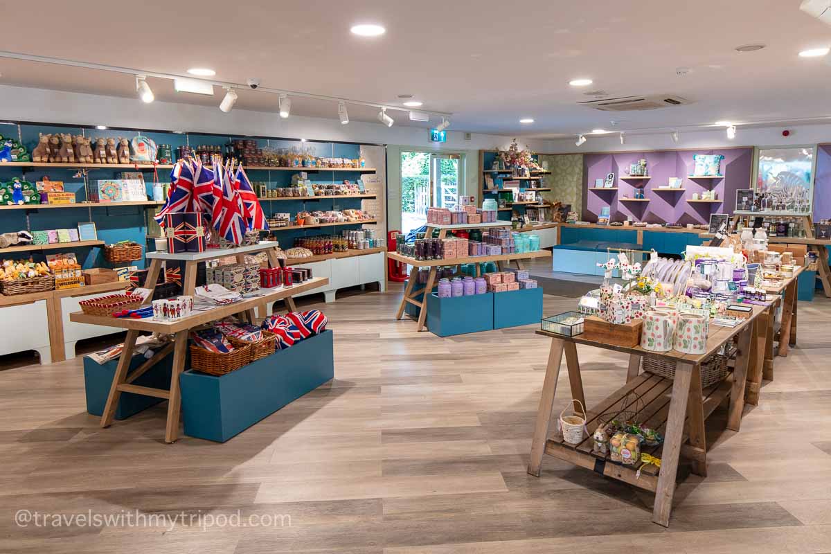 There are several well-stocked gift shops at Leeds Castle, selling treats and souvenirs